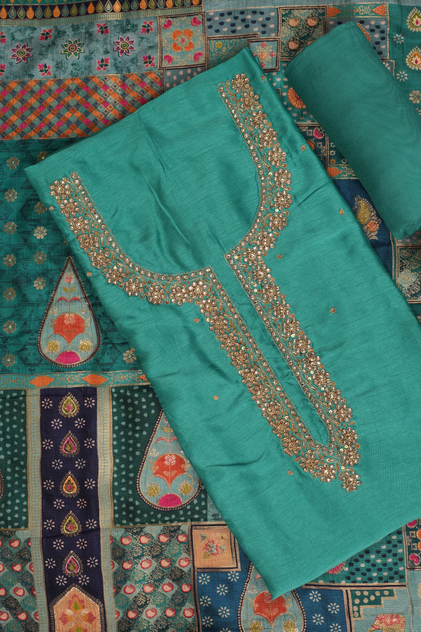 Sea Grean JFJ579 Dola Silk Unstitched Suit