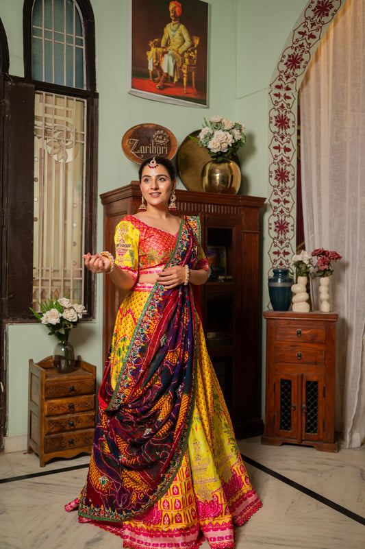 Red Pure Ojariya Bandhej Chunari with Zardozi Thread Pearl and Sequins Work