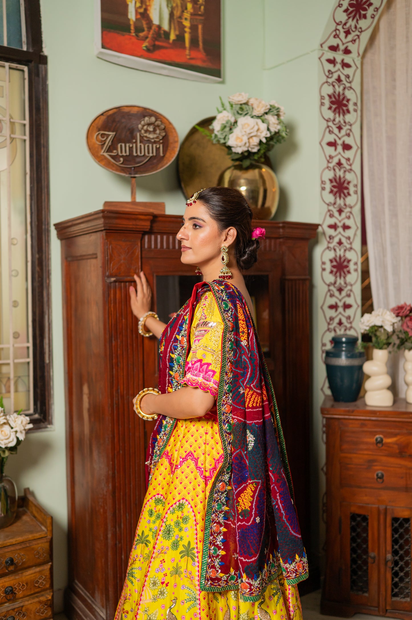 Red Pure Ojariya Bandhej Chunari with Zardozi Thread Pearl and Sequins Work