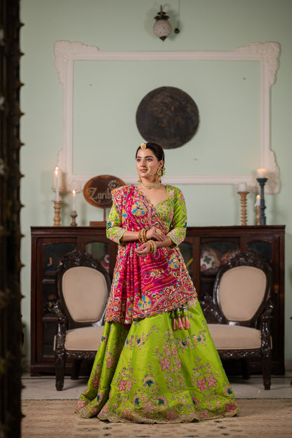 Pink Pure Ojariya Bandhej Chunari with Zardozi Peacock Motifs Kardana Sequins Beads Work