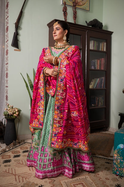Pink Pure Ojariya Bandhej Chunari with Zardozi Double Peacock Motifs Thread Work