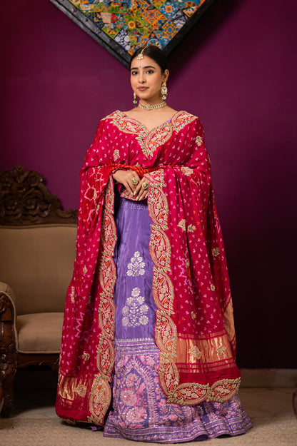 A stunning pink gajji silk bandhej chunari featuring zardozi kardana sequins work chunari beautifully adorned with fine craftsmanship and exquisite detailing, perfect for festive and special occasions.